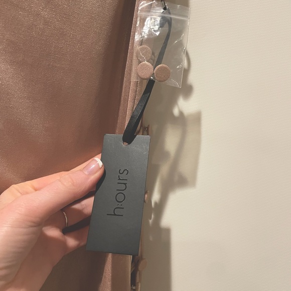 NWT h:ours x REVOLVE - M - Picture 5 of 6